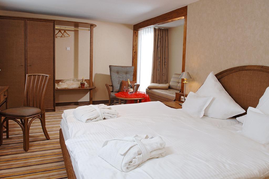 Gaestehaus Dorf-Alm Willingen  Bilik gambar